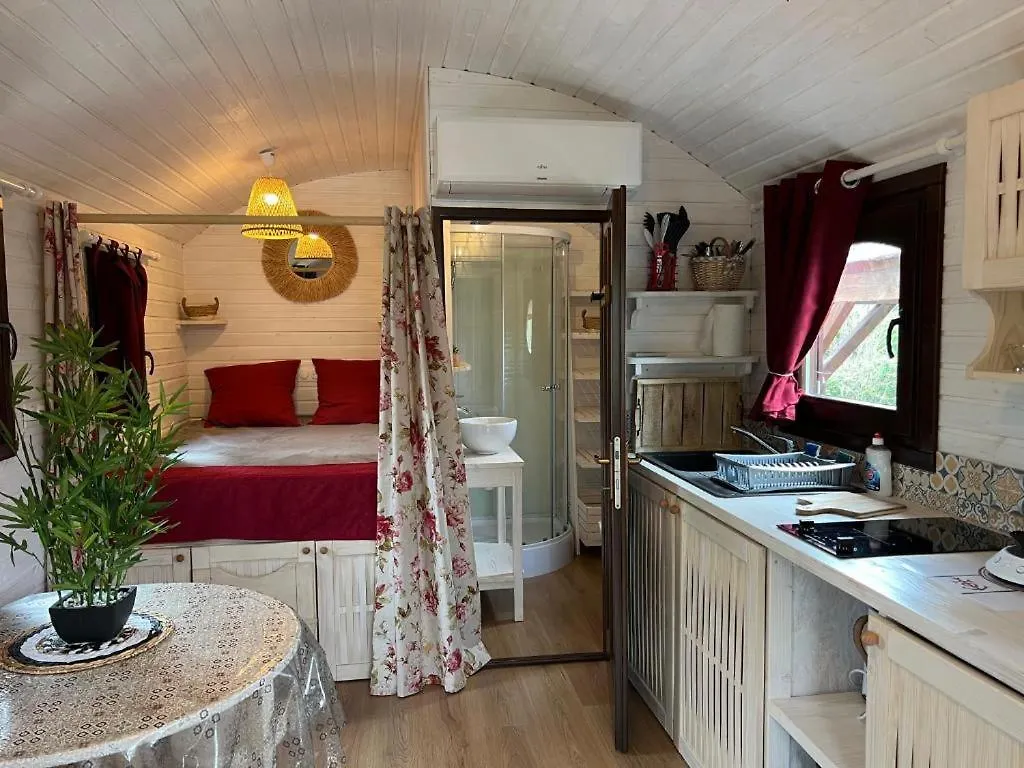 La Roulotte Du Mas Villa Saintes-Maries-de-la-Mer 0*,  France