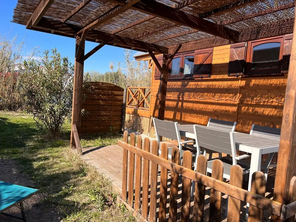 Holiday home La Roulotte Du Mas Villa Saintes-Maries-de-la-Mer