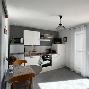 Appt Calme Ensoleille Fonctionnel Apartment